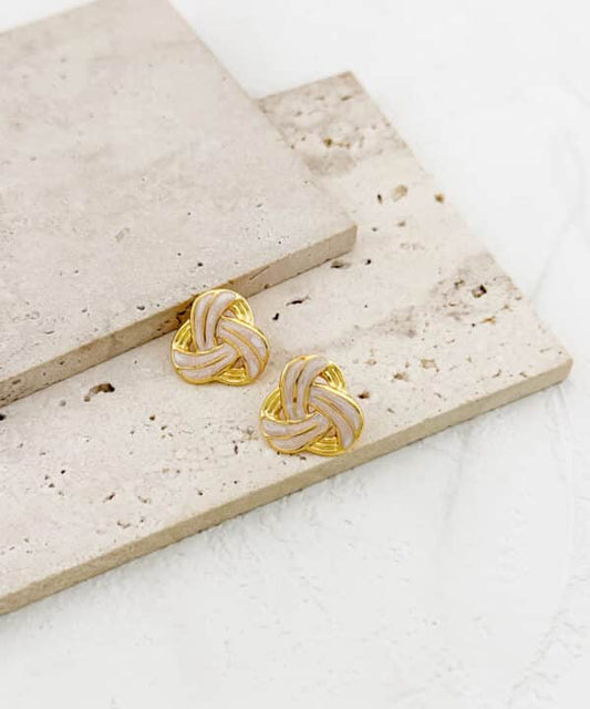 Σκουλαρίκια "Gold Swirl" με Λευκό Σμάλτο & Ατσάλι - Χρυσό